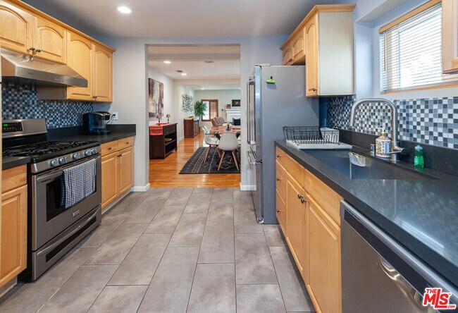 Building Photo - 5226 College View Ave