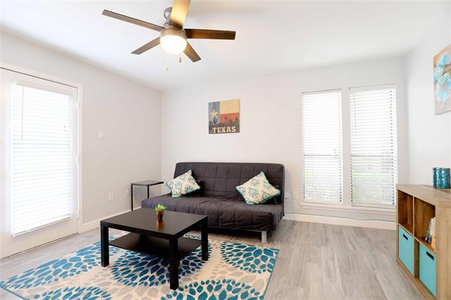 Foto del edificio - 9613 Walnut St