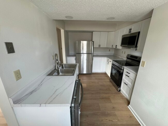 Foto del edificio - 806 7th Ave NW