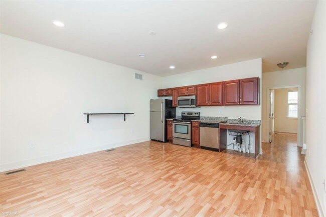 Foto del edificio - 4 br, 2 bath Triplex - 1509 MASTER ST Unit 1