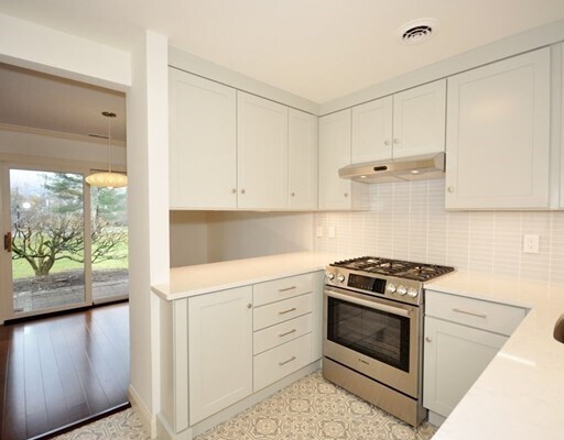 Building Photo - 25 Concord Greene