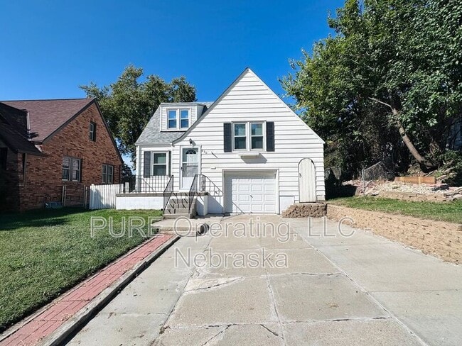 Photo - 830 S 54th St House