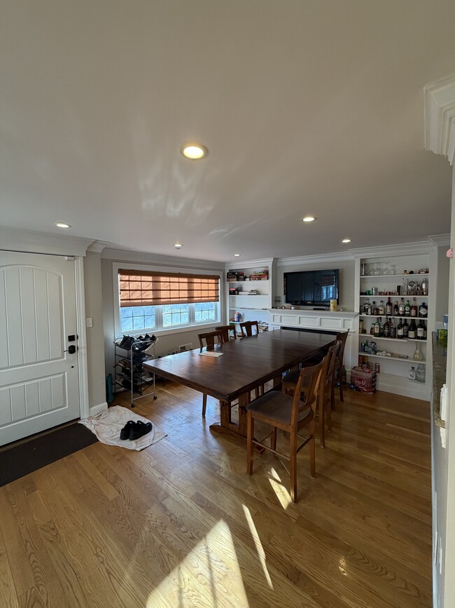 Building Photo - 100 Kimball Rd