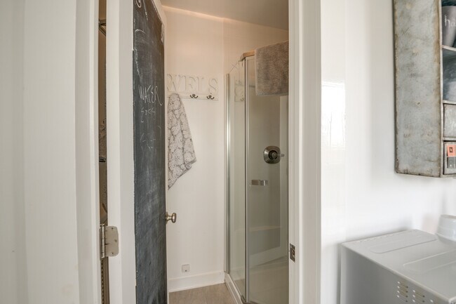 Building Photo - 446 Sherman Canal