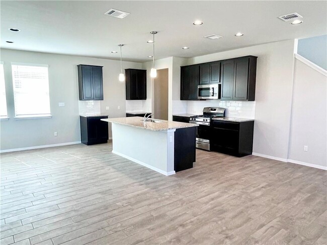Foto del edificio - 208 Living Reef Dr