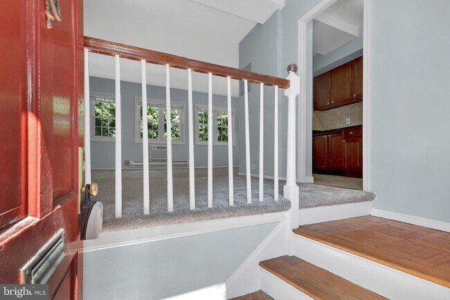 Building Photo - 1322 Martha Custis Dr