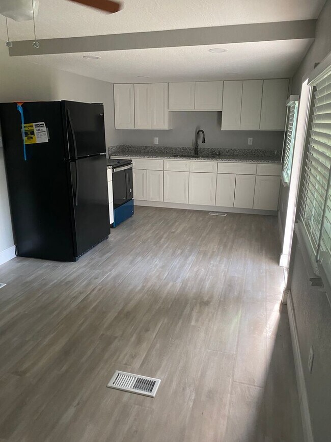 Foto del edificio - 1 bedroom
