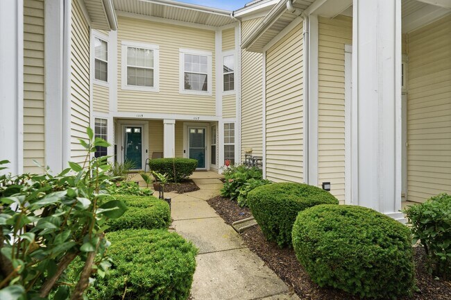 Foto del edificio - 1117 Hawthorne Ln