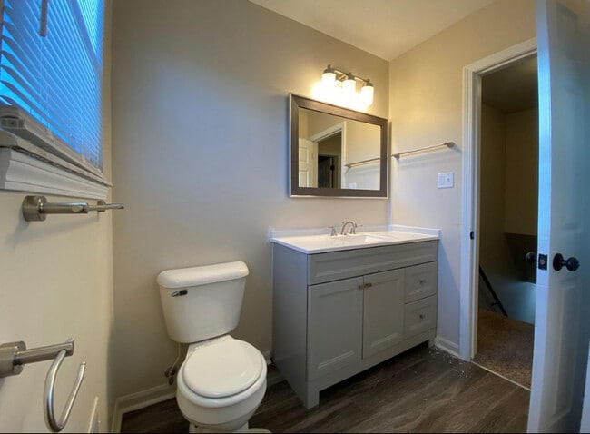 Photo - 2144 Washtenaw Ave Townhome