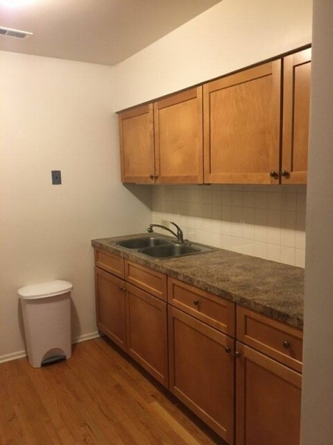Foto del edificio - 839 S Carpenter St