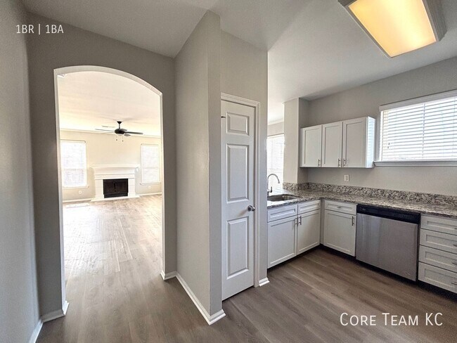 Foto del edificio - 701 Westport Rd