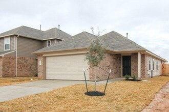 Building Photo - 24002 Avogadro Dr