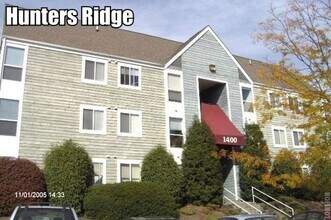Building Photo - 1400 Seneca Dr