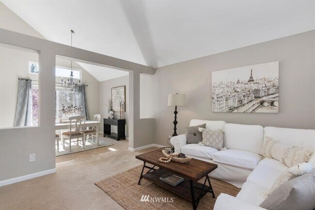 Foto del edificio - 3 Bedroom 2.5 Bath Hilltop Home w/Beautifu...