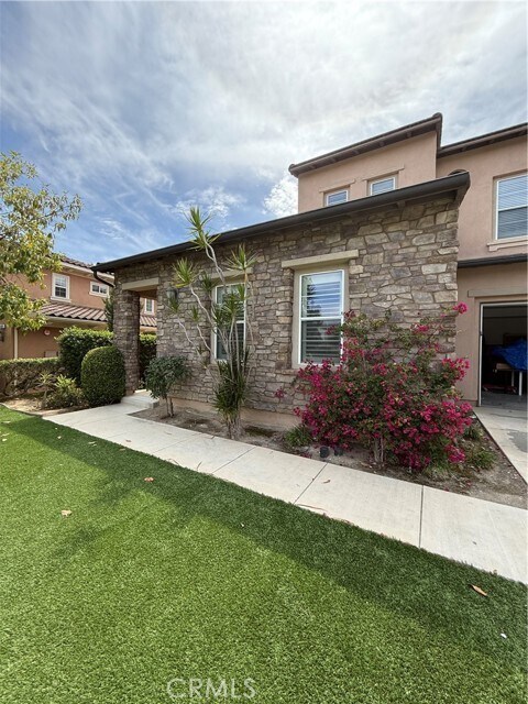 Foto del edificio - 15661 Canon Ln