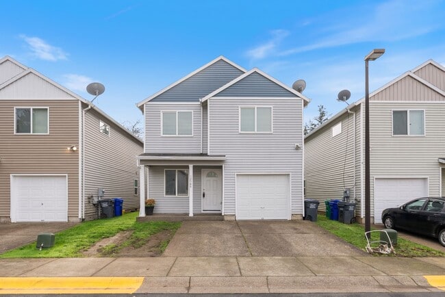 Beautiful 4bed/2.5bath - 1/2 OFF First months rent! - Beautiful 4bed/2.5bath - 1/2 OFF First months rent! House