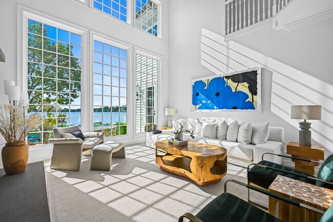 Building Photo - 19 Weeds Landing