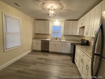 Foto del edificio - 4935 Walnut Dr