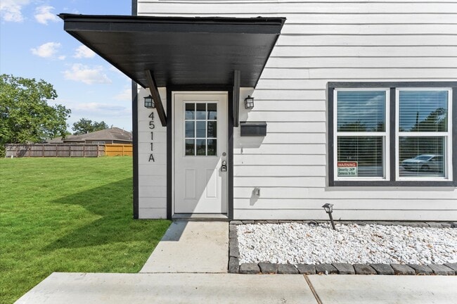 Building Photo - 4511 Reed Rd