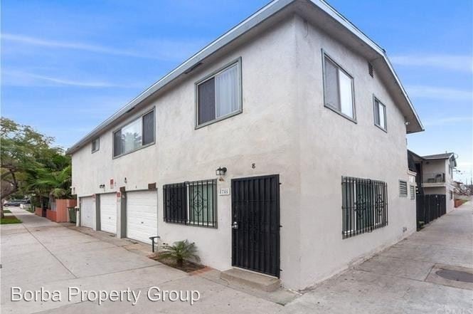 Primary Photo - 1746 E 10th St