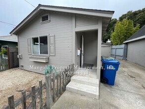 Building Photo - 415 Wood St