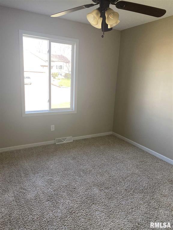 Building Photo - 2504 Emerald Dr