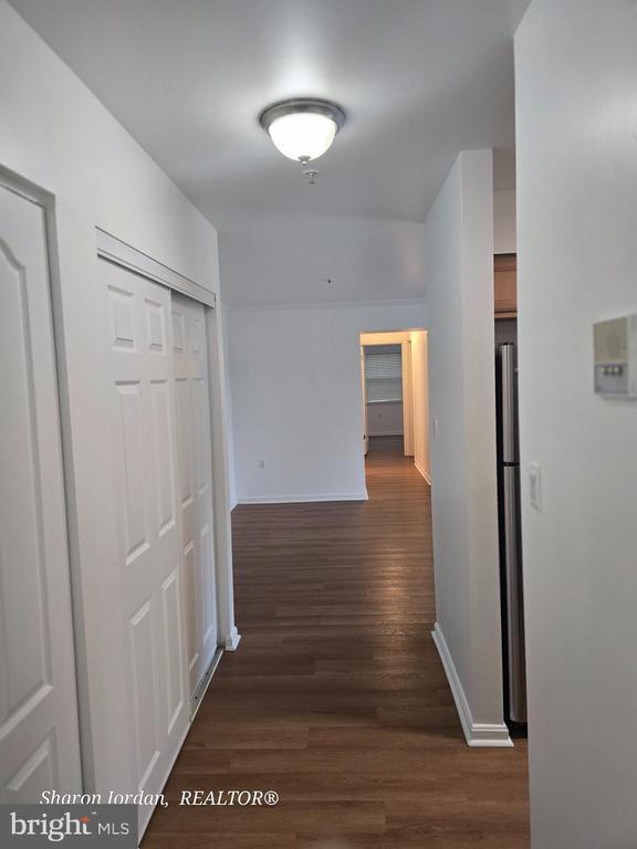 Foto del edificio - 8384 Montgomery Run Rd