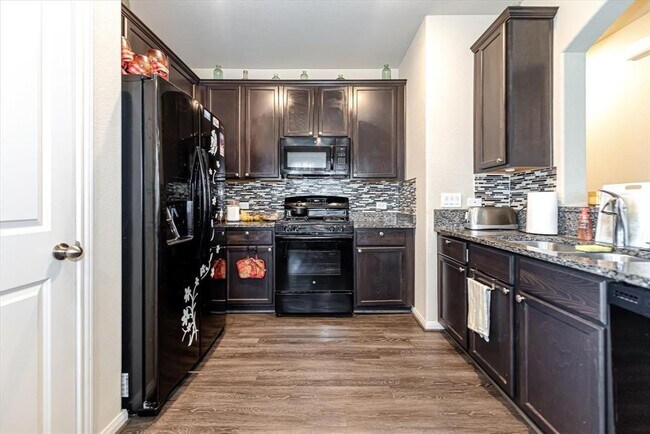 Foto del edificio - 15610 Egret Field Ln
