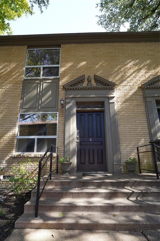 Foto del edificio - 7414 W Northwest Hwy