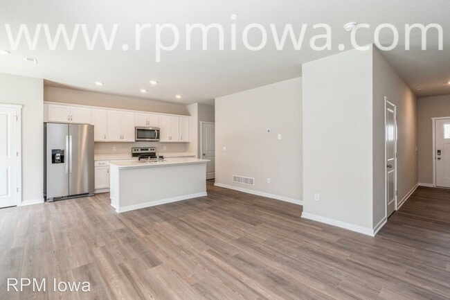 Building Photo - 3 br, 2.5 bath House - 2813 NW 35th Lane