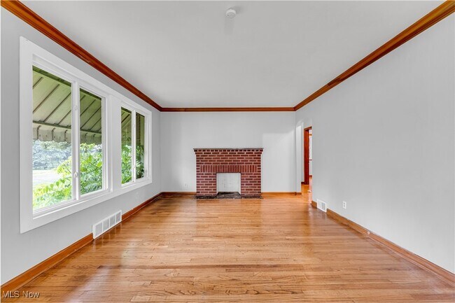 Foto del edificio - 13803 Wolf Ave