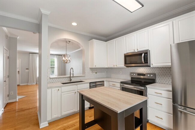 Foto del edificio - Thaxton Place Townhome