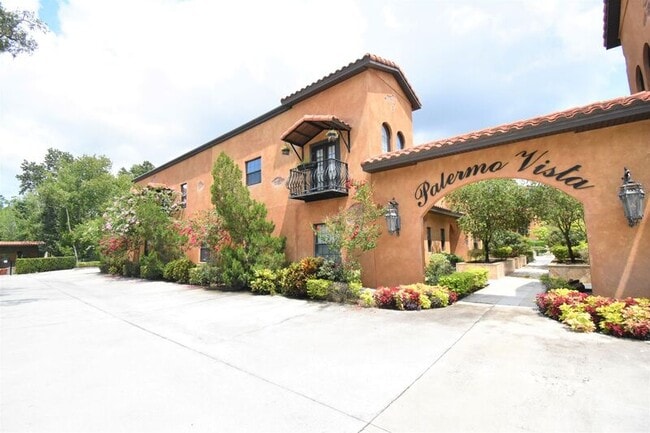 Building Photo - 450 Palermo Vista Ct