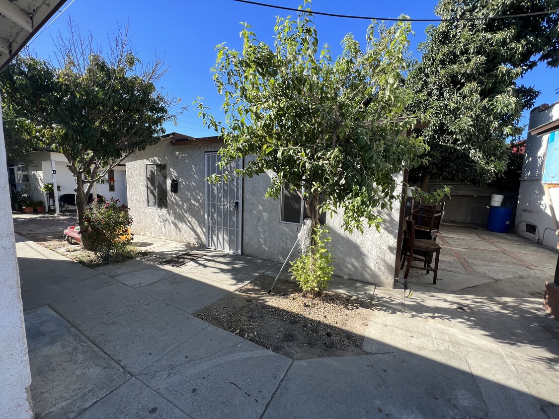 603 N Bradfield Ave, Compton, CA 90221 House Rental in Compton, CA