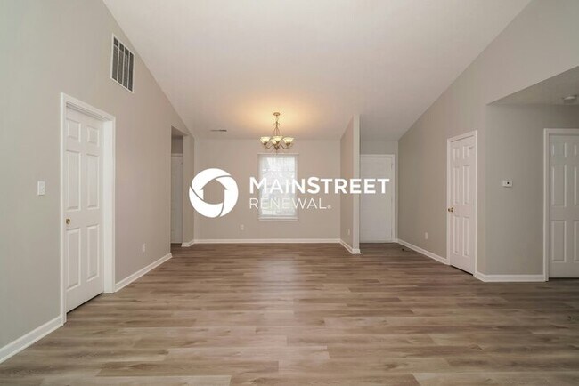Foto del edificio - 3 Bedroom Pet-Friendly Home in Indianapoli...