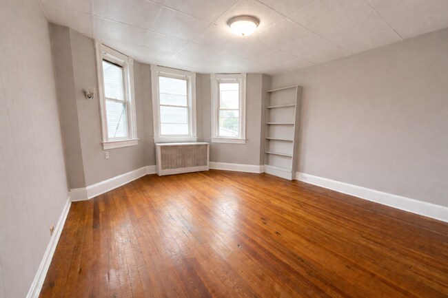 Foto del edificio - 2604 Hamilton Ave