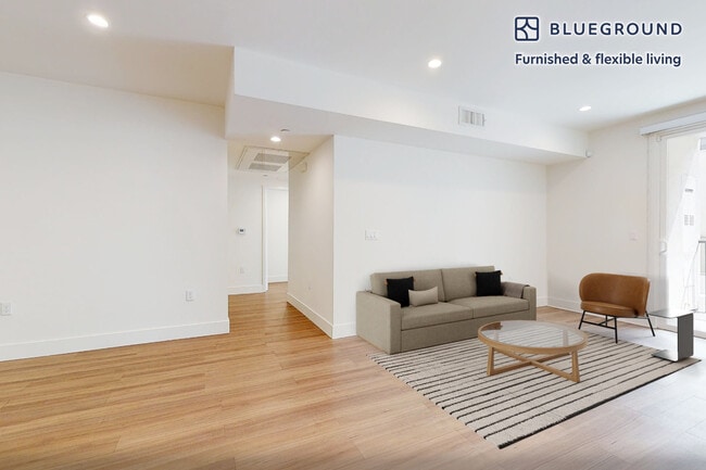 Building Photo - 1265 Barry Ave