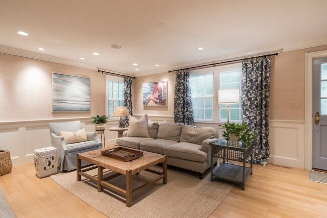 Foto del edificio - 19 Ridge Hill Farm Rd