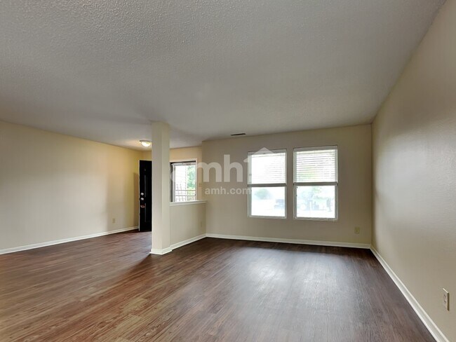 Foto del edificio - 10346 Homestead Drive