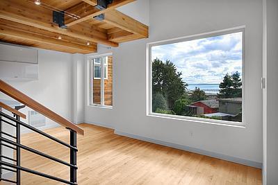Foto del edificio - INDUSTRIAL-STYLE QUEEN ANNE TOWNHOUSE WITH...