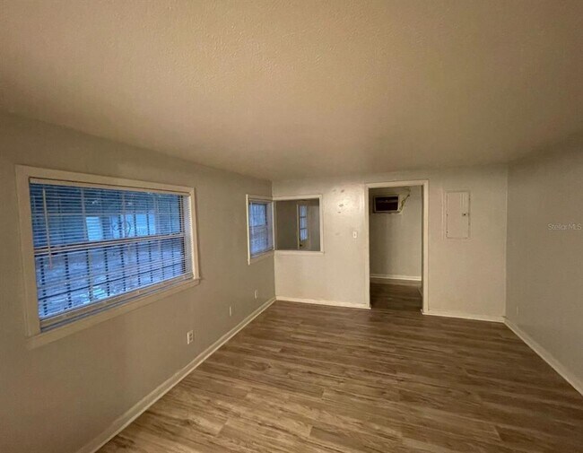 Foto del edificio - 1208 Brinkley Ct