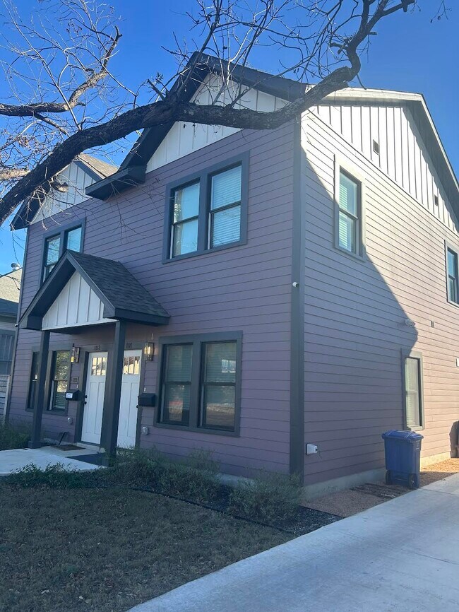 Front of unit - 1822 Martin Luther King Dr
