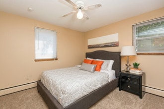 Bedroom - Brentwood Park Townhomes