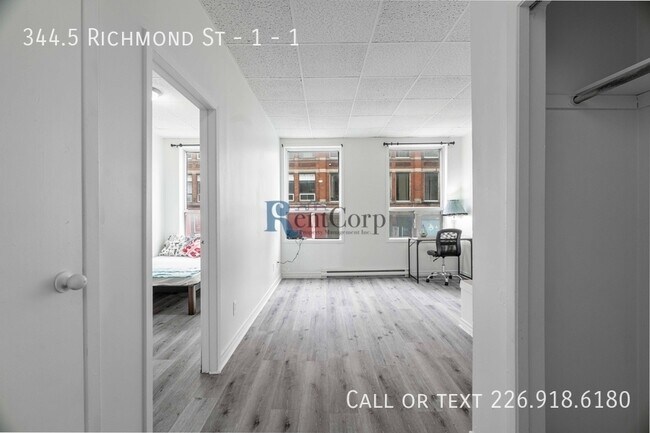 Photo du bâtiment - 1-1735 Richmond St