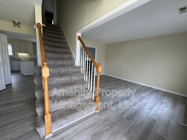 Building Photo - 200 Maryfield Ct