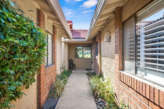 Building Photo - 69 Camino Arroyo N