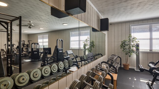 Free weights, cardio and strength machines in the fitness center - Emerald Lake