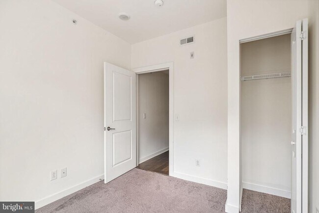 Foto del edificio - 1843 N 6th St