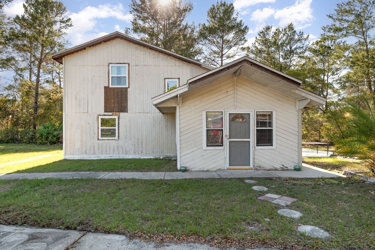 Primary Photo - 4210 Hog Valley Rd