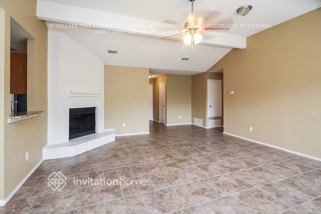 Building Photo - 2650 Fairmont Dr